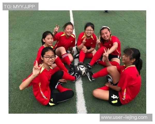 热情洋溢的足球宝贝招募中展现你的魅力与才华加入我们的团队一起闪耀绿茵场